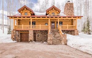 Handcrafted Log Home on 70 Acres in the Colorado Mountains - Gypsum, Colorado