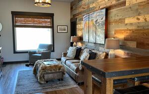 Tranquil Montana Retreat with Sweeping Views - Columbia Falls, Montana