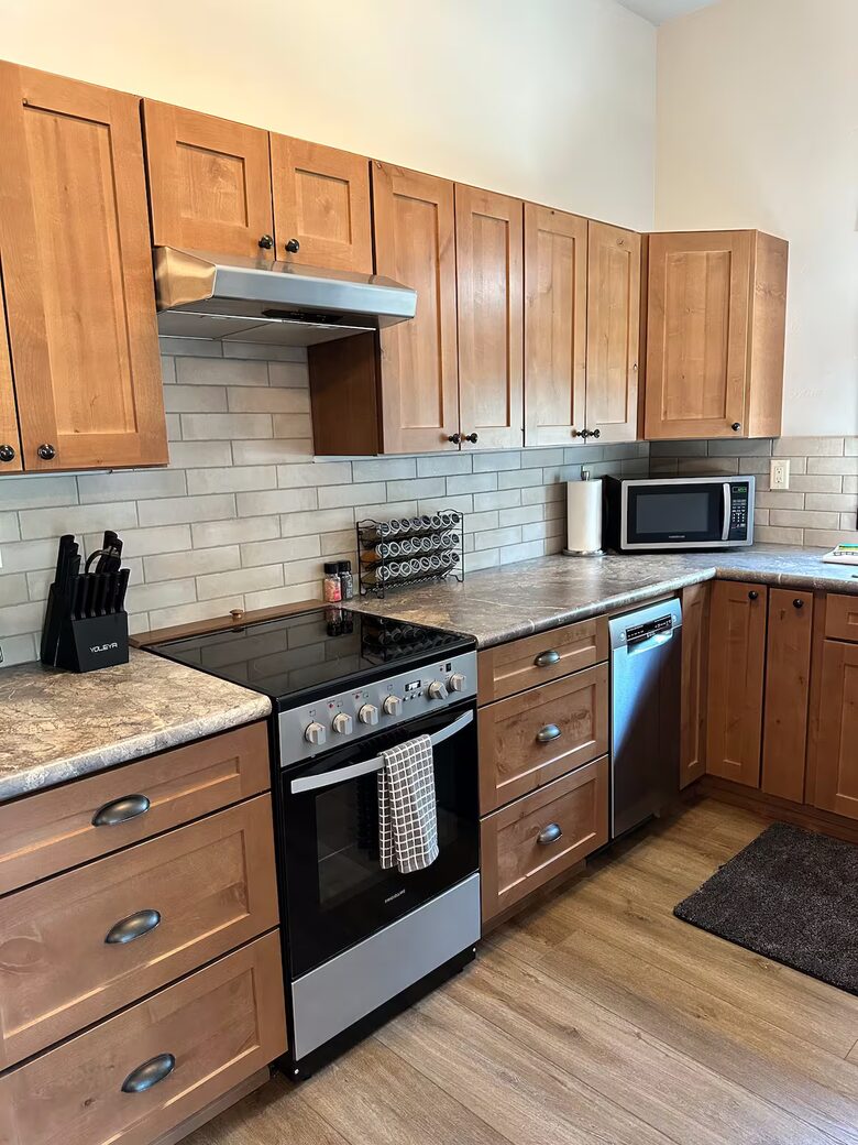 Tranquil Montana Retreat with Sweeping Views - Columbia Falls, Montana