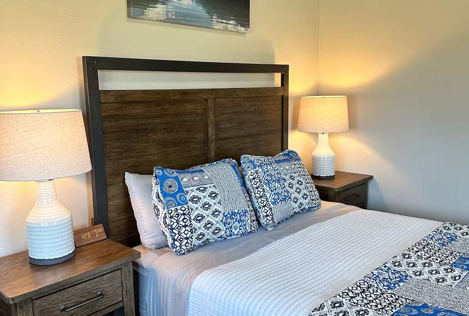 Tranquil Montana Retreat with Sweeping Views - Columbia Falls, Montana