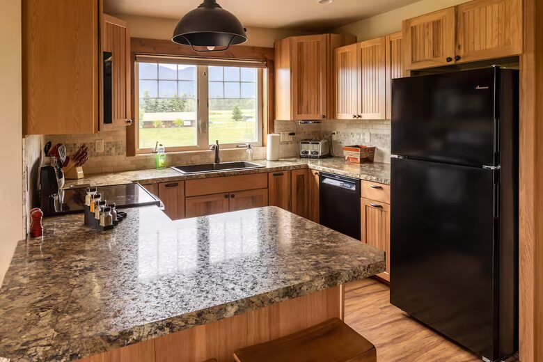 Northern Lights Hideaway - Columbia Falls, Montana