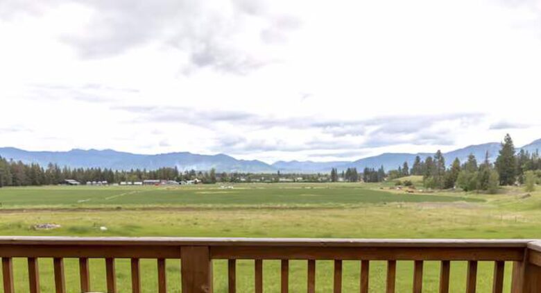 Northern Lights Hideaway - Columbia Falls, Montana