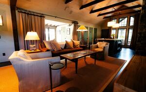 Luxury Farm Cabin Retreat with Pool & Countryside Views - Kingston Springs, Tennessee