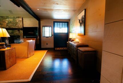 Luxury Farm Cabin Retreat with Pool & Countryside Views - Kingston Springs, Tennessee