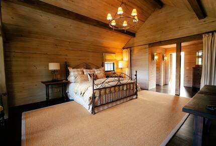 Luxury Farm Cabin Retreat with Pool & Countryside Views - Kingston Springs, Tennessee