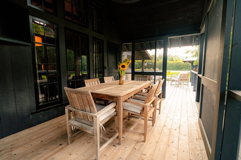 Luxury Farm Cabin Retreat with Pool & Countryside Views - Kingston Springs, Tennessee
