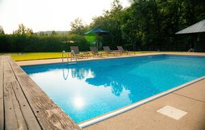 Luxury Farm Cabin Retreat with Pool & Countryside Views - Kingston Springs, Tennessee