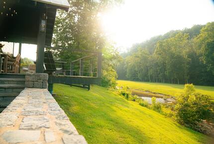 Luxury Farm Cabin Retreat with Pool & Countryside Views - Kingston Springs, Tennessee