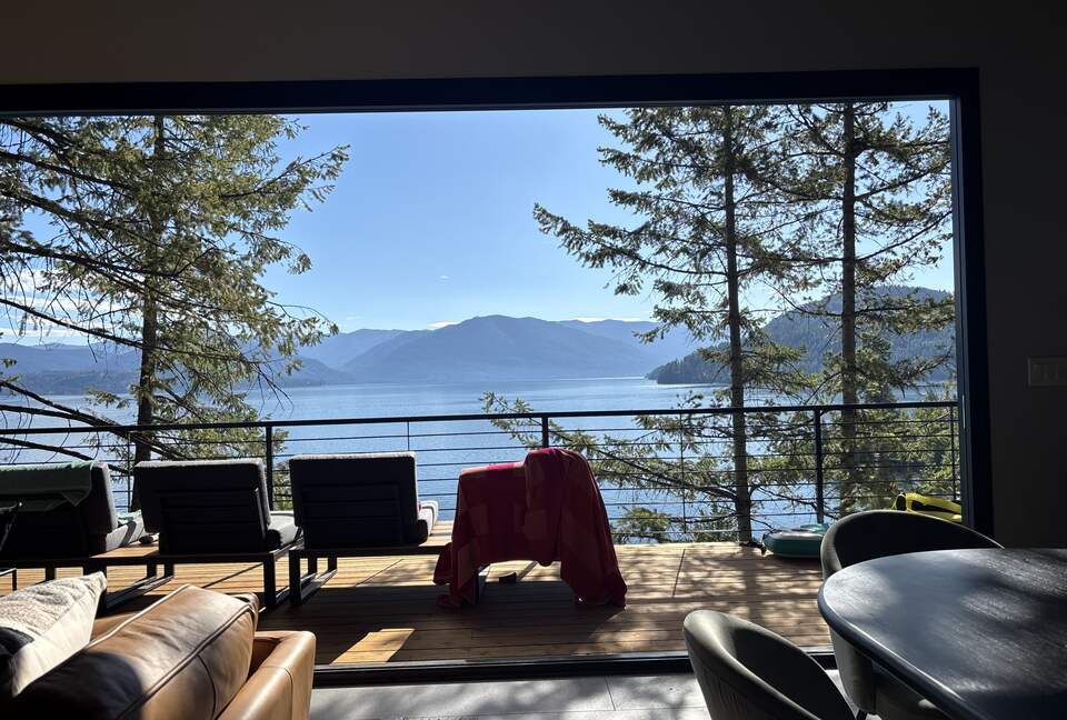Glass-Walled Retreat on Lake Pend Oreille - Sagle, Idaho