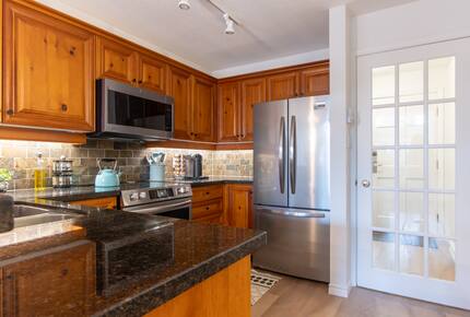 Ski-In/Ski-Out Alpine Retreat in Whistler - Whistler, Canada