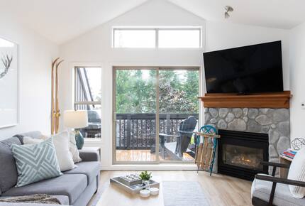 Ski-In/Ski-Out Alpine Retreat in Whistler - Whistler, Canada