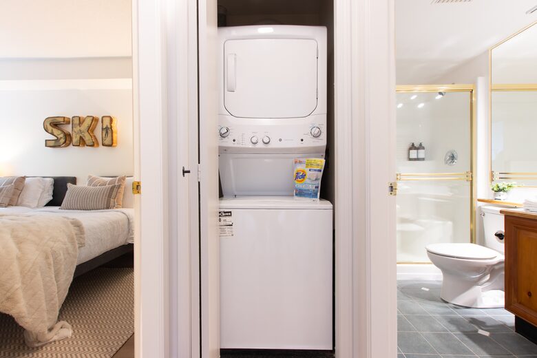 Ski-In/Ski-Out Alpine Retreat in Whistler - Whistler, Canada