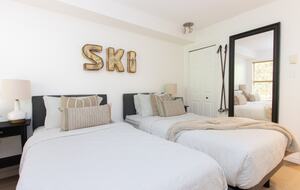 Ski-In/Ski-Out Alpine Retreat in Whistler - Whistler, Canada