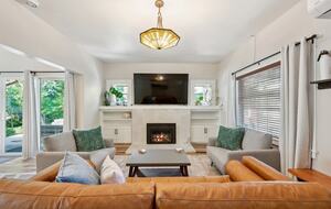 Wine Country Retreat Across from Spring Lake - Santa Rosa, California