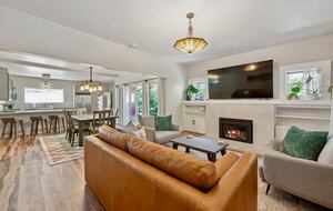 Wine Country Retreat Across from Spring Lake - Santa Rosa, California