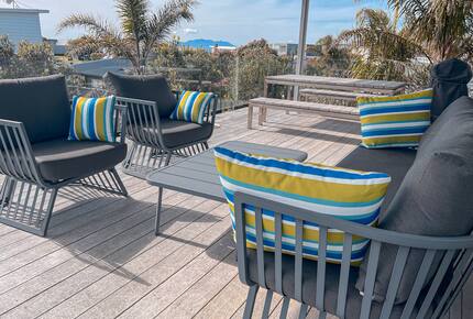 Elevated Beachside Living in Omaha - Omaha, New Zealand