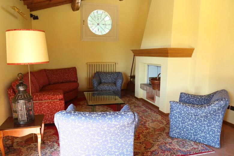 Tasteful Country Escape in the Heart of Tuscany - Ginestra, Italy