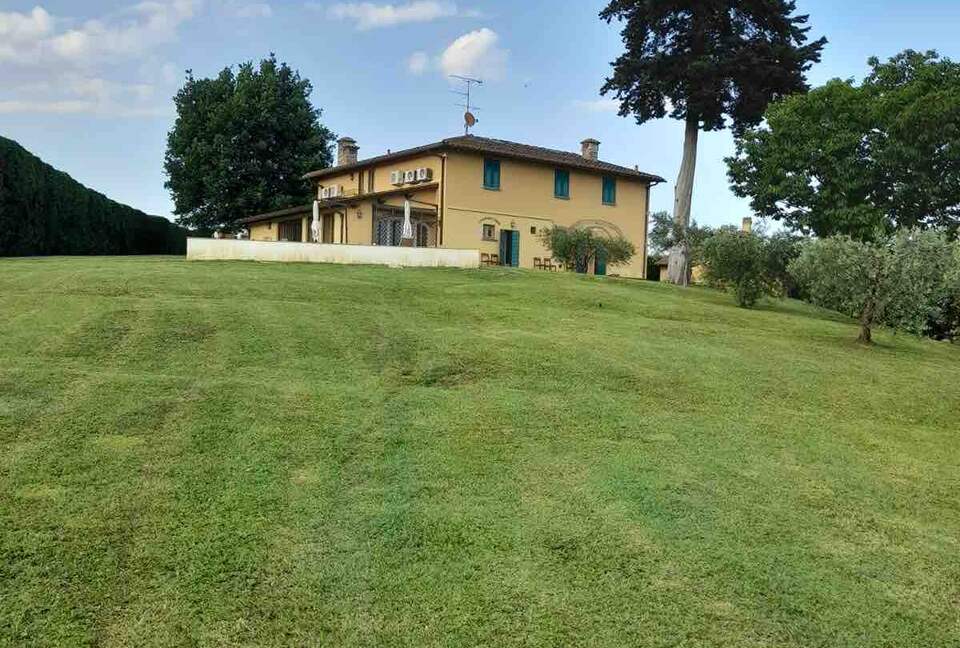 Tasteful Country Escape in the Heart of Tuscany - Ginestra, Italy