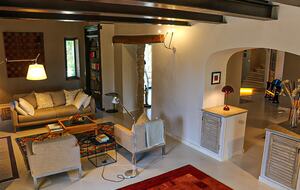 Timeless Farmhouse with Pool and Garden in Provence - Plan-d'Orgon, France