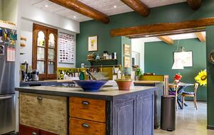 Timeless Farmhouse with Pool and Garden in Provence - Plan-d'Orgon, France