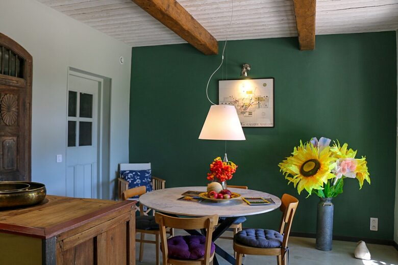 Timeless Farmhouse with Pool and Garden in Provence - Plan-d'Orgon, France