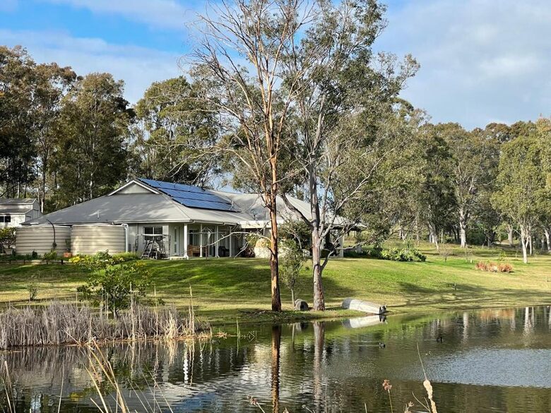 Mistletoe Lakehouse in the Heart of the Hunter Valley - Pokolbin, Australia