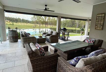 Mistletoe Lakehouse in the Heart of the Hunter Valley - Pokolbin, Australia