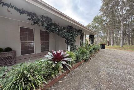 Mistletoe Lakehouse in the Heart of the Hunter Valley - Pokolbin, Australia