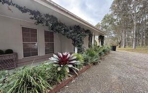 Mistletoe Lakehouse in the Heart of the Hunter Valley - Pokolbin, Australia