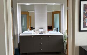 Mistletoe Lakehouse in the Heart of the Hunter Valley - Pokolbin, Australia