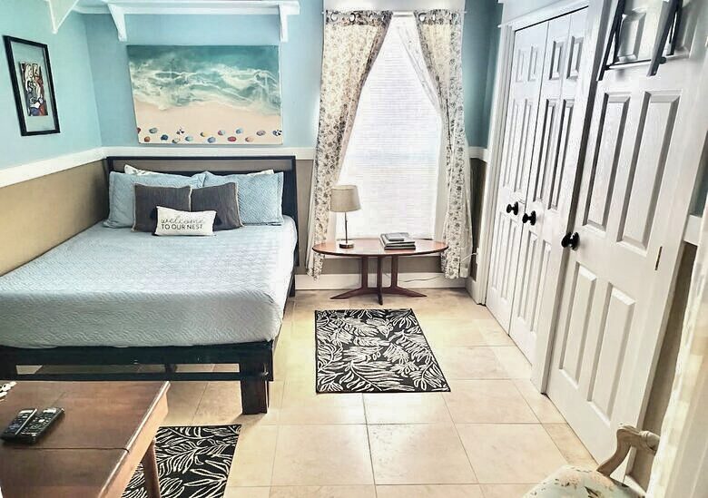 Colorful Artist’s Escape by the Sea - Seagrove Beach, Florida