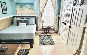 Colorful Artist’s Escape by the Sea - Seagrove Beach, Florida