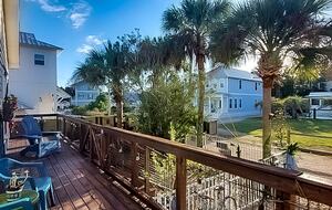 Colorful Artist’s Escape by the Sea - Seagrove Beach, Florida