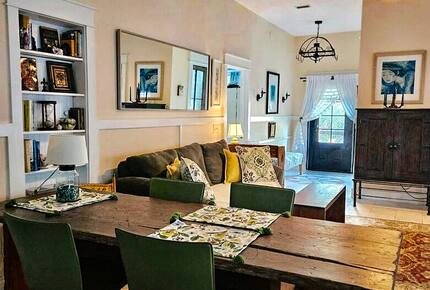 Colorful Artist’s Escape by the Sea - Seagrove Beach, Florida