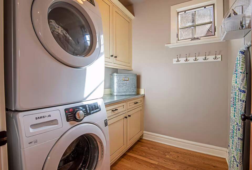 Stylish Home with Hot Tub & Walkable Location - Bend, Oregon