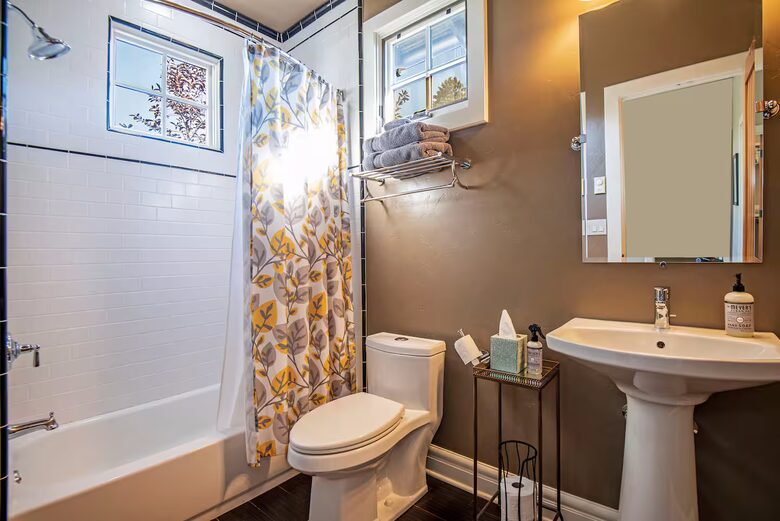 Designer Escape Steps from Drake Park - Bend, Oregon