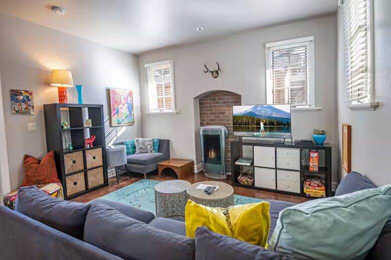 Designer Escape Steps from Drake Park - Bend, Oregon