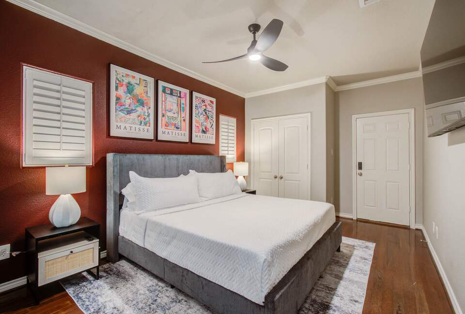 Cozy Heights Retreat - Houston, Texas