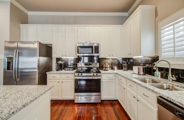 Cozy Heights Retreat - Houston, Texas