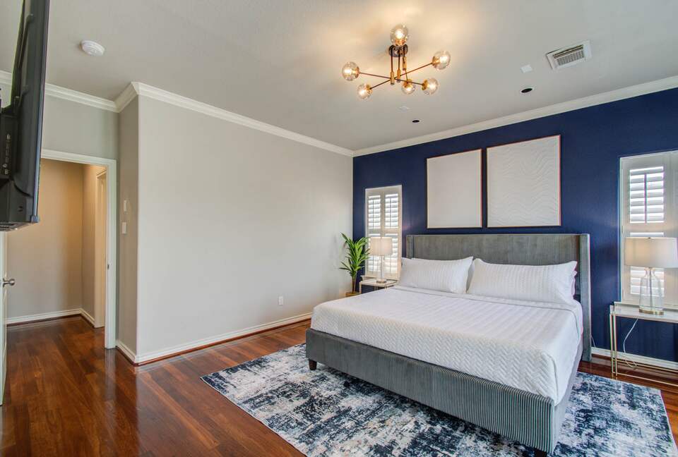 Cozy Heights Retreat - Houston, Texas