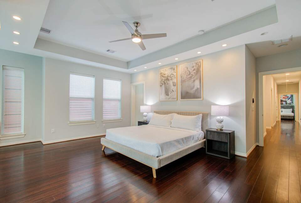 Walkable Houston Retreat with Modern Comforts - Houston, Texas