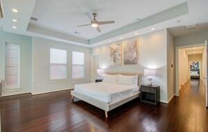 Walkable Houston Retreat with Modern Comforts - Houston, Texas