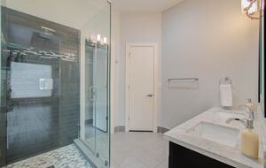 Walkable Houston Retreat with Modern Comforts - Houston, Texas