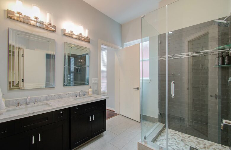 Walkable Houston Retreat with Modern Comforts - Houston, Texas