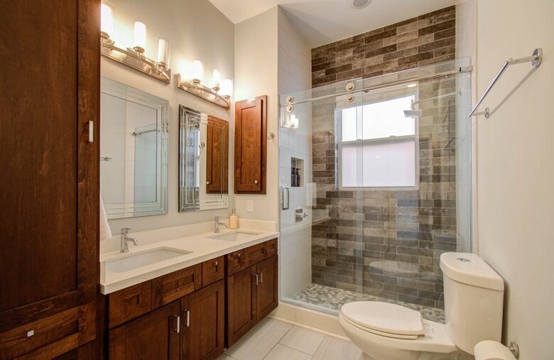 Walkable Houston Retreat with Modern Comforts - Houston, Texas