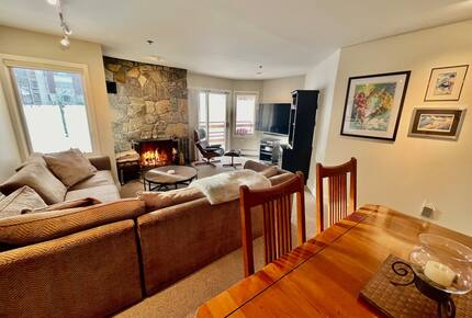 Ski-In, Ski-Out Stratton Escape - Stratton, Vermont