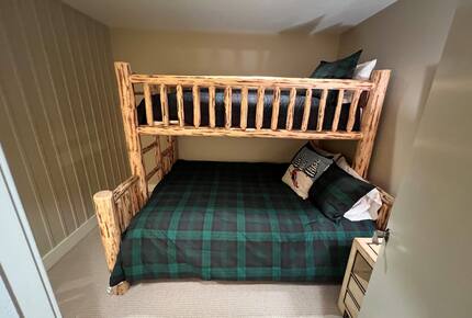 Ski-In, Ski-Out Stratton Escape - Stratton, Vermont