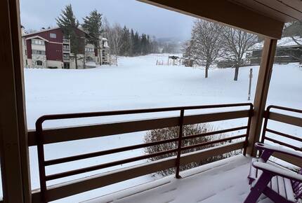 Ski-In, Ski-Out Stratton Escape - Stratton, Vermont