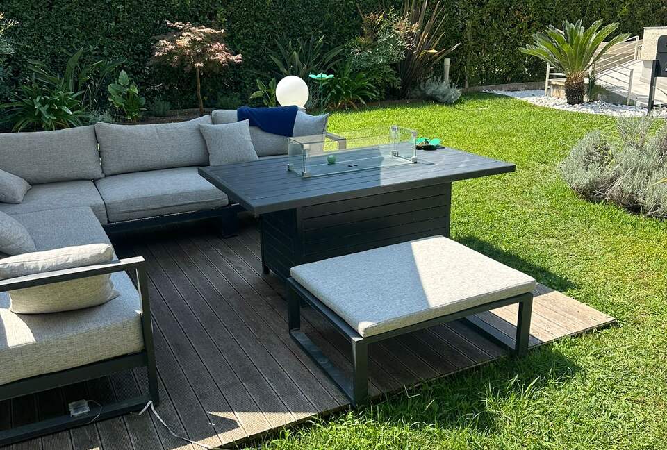 Forte dei Marmi Villa with Independent Guest Residence - Forte Dei Marmi, Italy