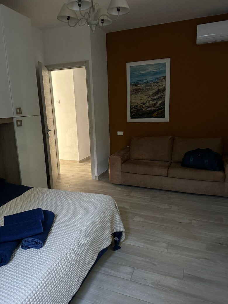 Forte dei Marmi Villa with Independent Guest Residence - Forte Dei Marmi, Italy